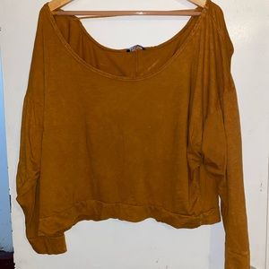Fashion Nova over the shoulder long sleeve (size 1x)